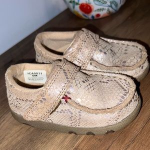 Twisted X Infant Gold Snake Driving Moc